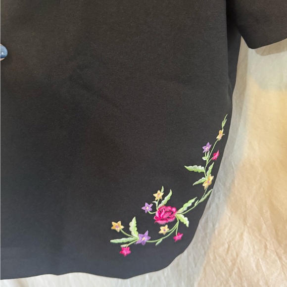 B-38 Sara Morgan Black with Floral Embroidered Short Sleeve Suit Jacket Size XL - Picture 5 of 16
